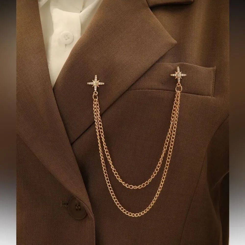 Gold Chain Brooch with Star Accents A1607